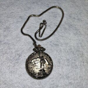 Vintage Commemorative Limited Edition Gold Pocket Watch NYC Statue of Liberty